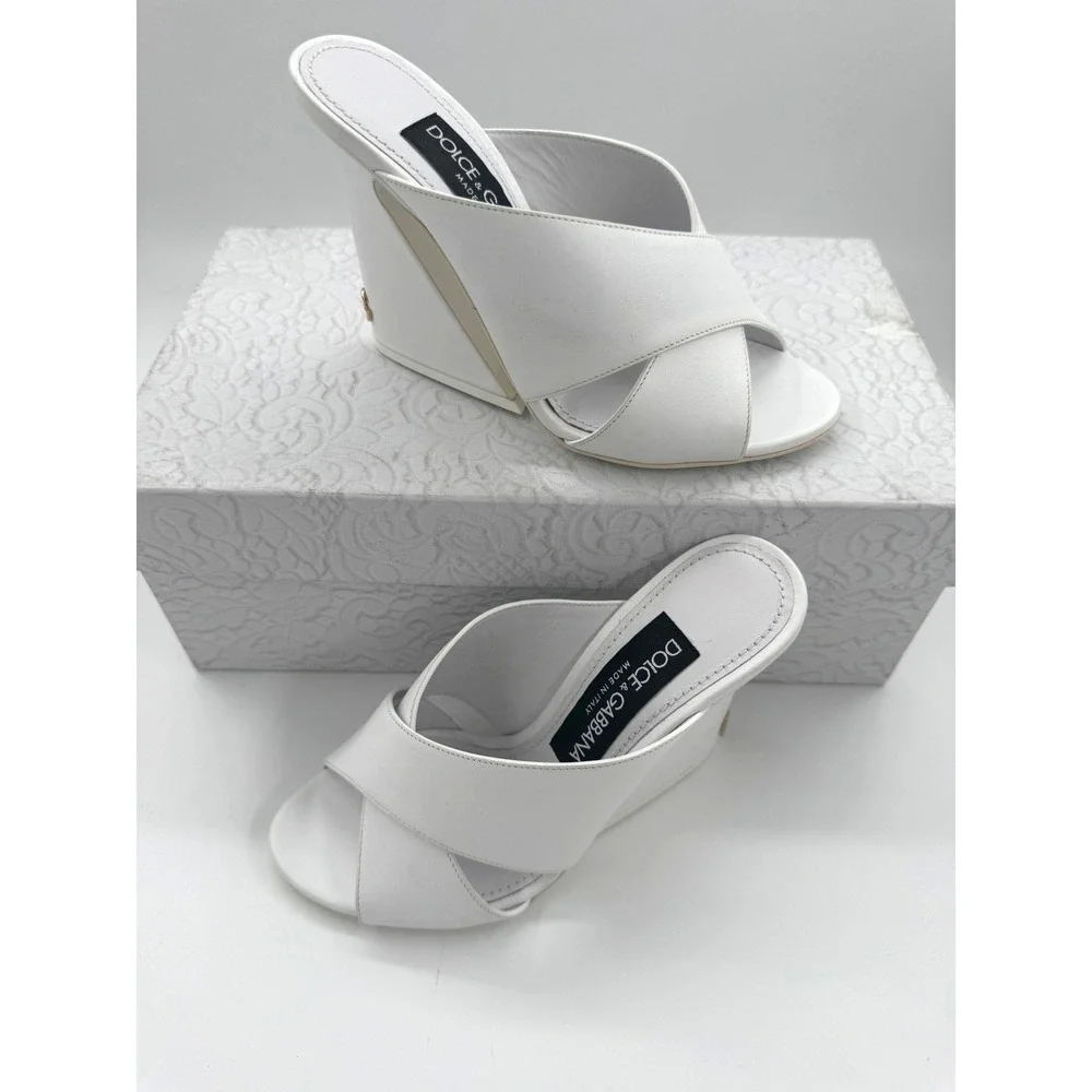 NEW Dolce & Gabbana Keira R 105 White Leather Cutout Wedge Slide Sandal IT35 US5